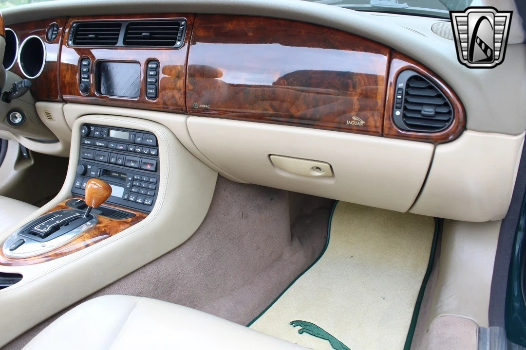 2003 Jaguar X100 XK8 - Image 15 of 21