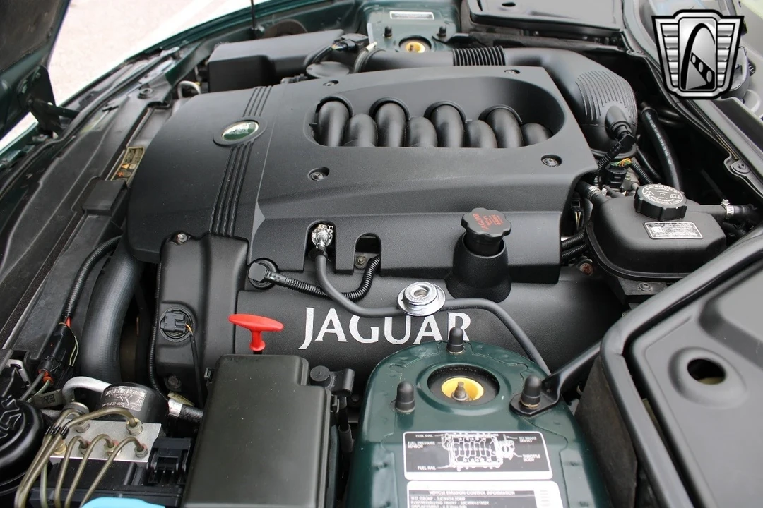 2003 Jaguar X100 XK8 - Image 8 of 21