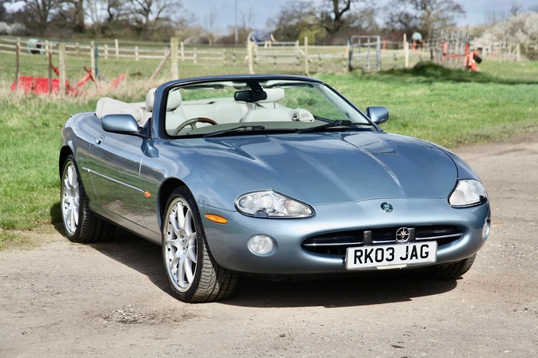 2003 Jaguar X100 XK8 - Image 16 of 30