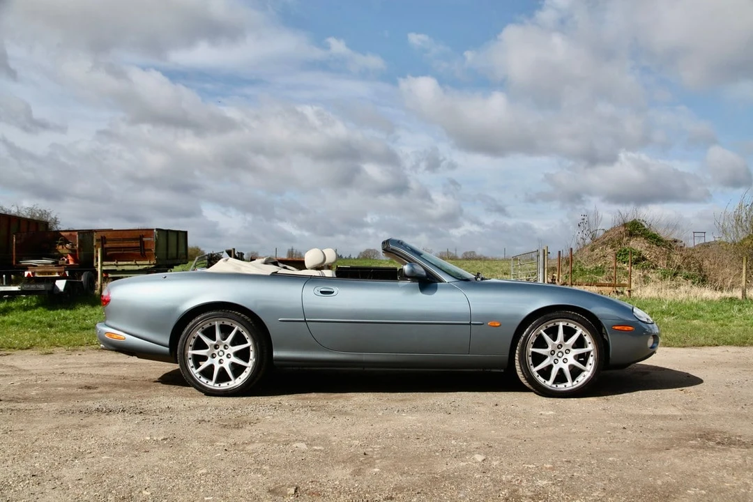2003 Jaguar X100 XK8 - Image 8 of 30
