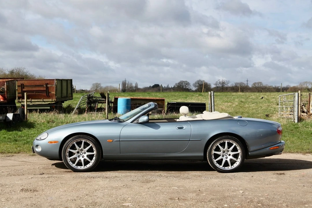 2003 Jaguar X100 XK8 - Image 9 of 30