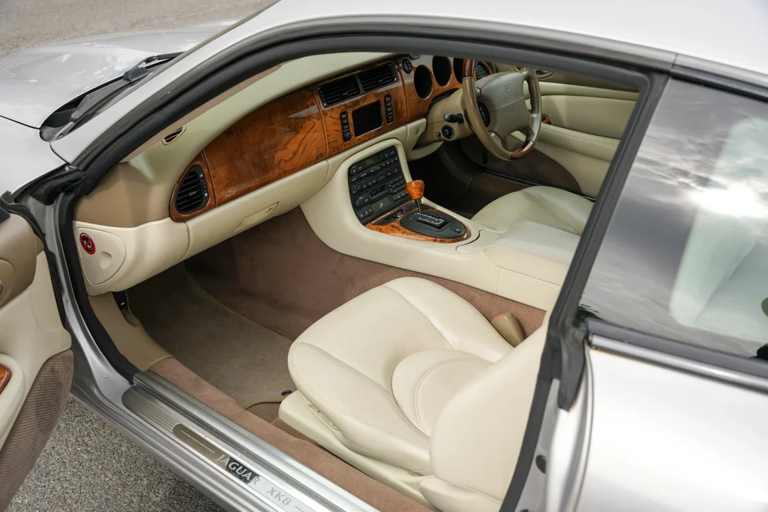 2003 Jaguar X100 XK8 - Image 12 of 30