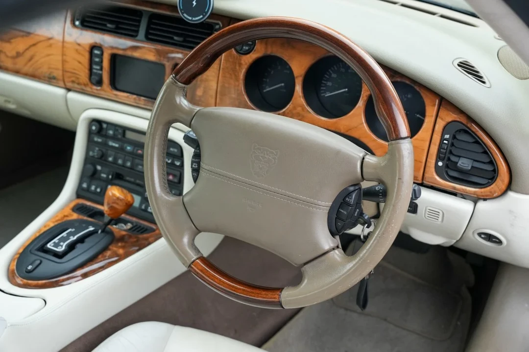 2003 Jaguar X100 XK8 - Image 10 of 30