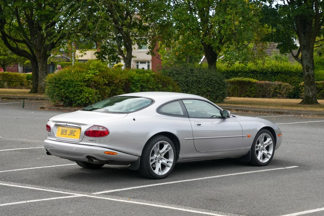 2003 Jaguar X100 XK8 - Image 2 of 30
