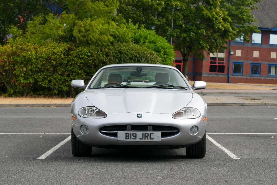 2003 Jaguar X100 XK8 - Image 19 of 31