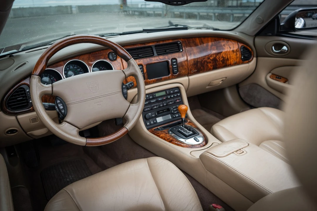 2003 Jaguar X100 XK8 - Image 13 of 30