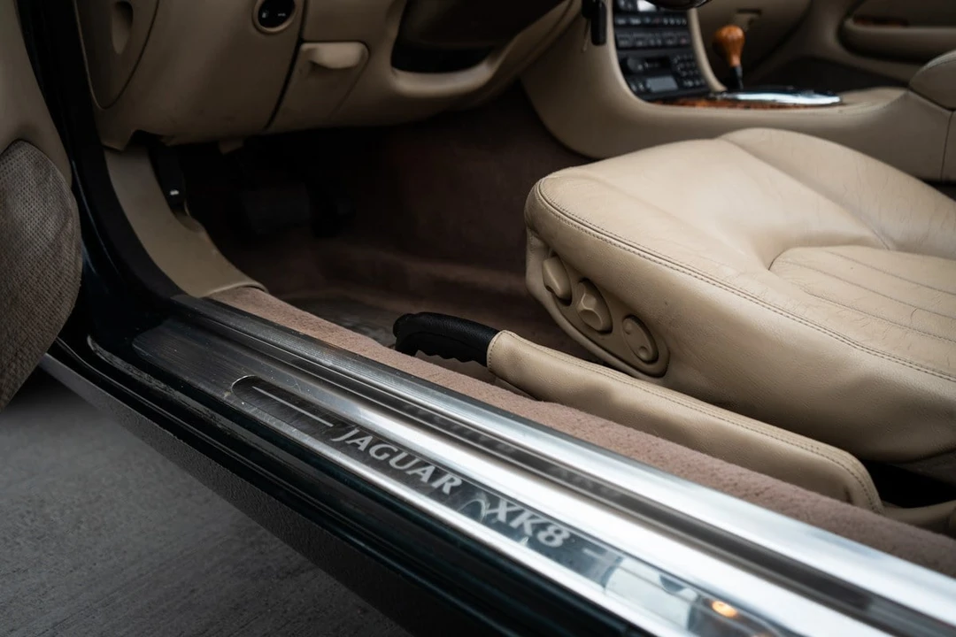 2003 Jaguar X100 XK8 - Image 17 of 30