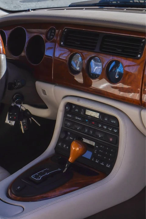 2003 Jaguar X100 XK8 - Image 12 of 20