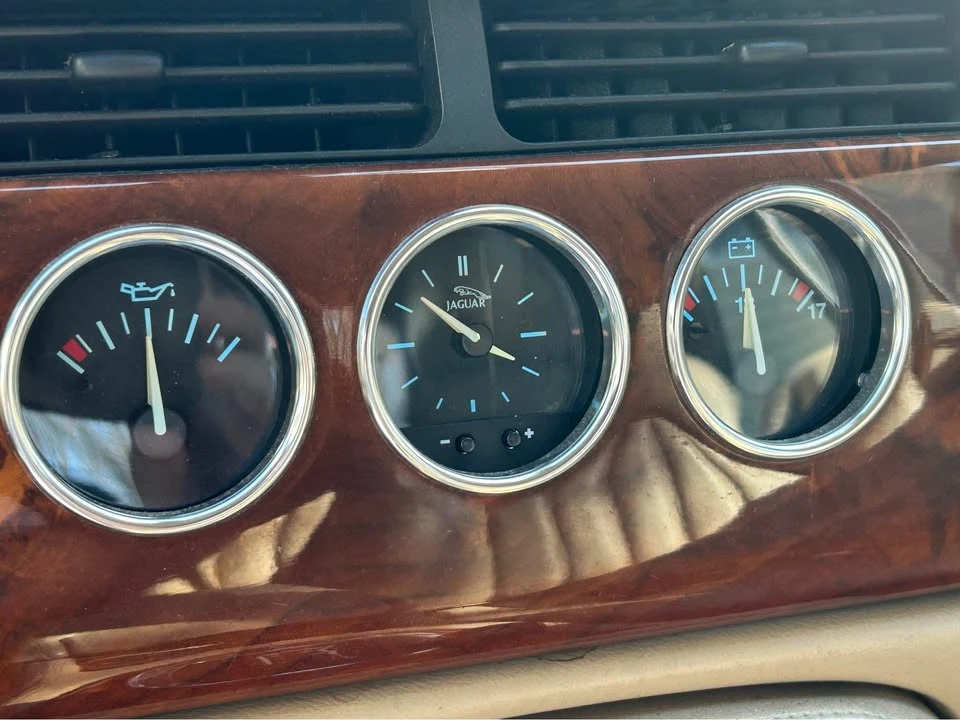 2003 Jaguar X100 XK8 - Image 12 of 18