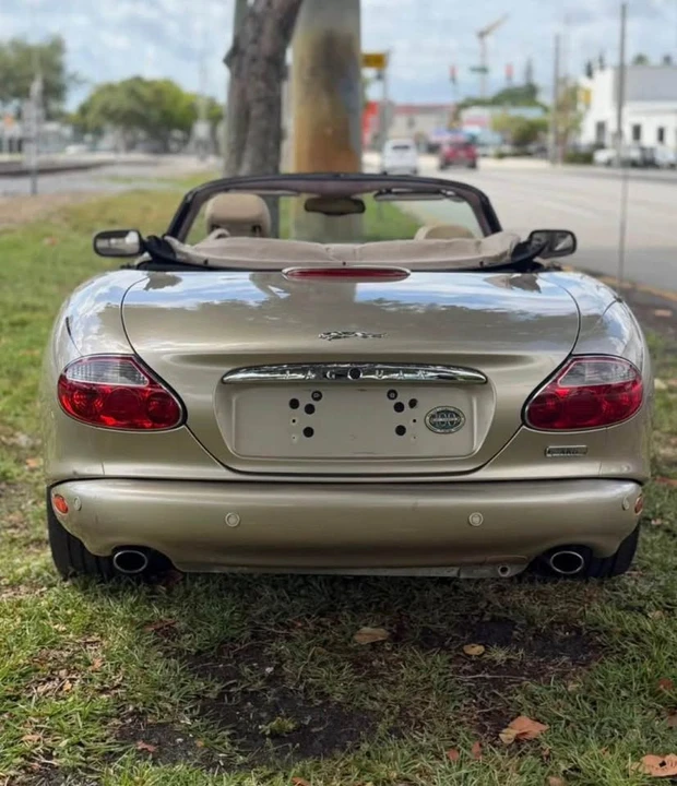 2003 Jaguar X100 XK8 - Image 4 of 12