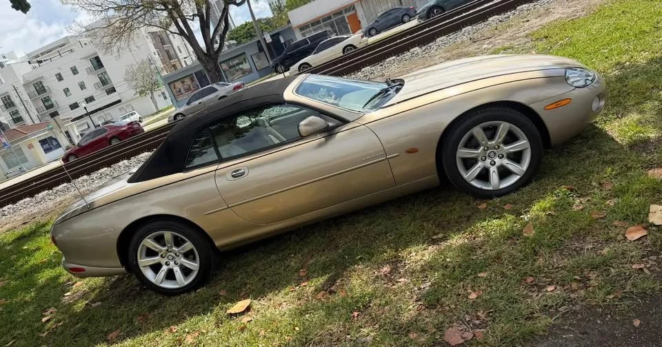 2003 Jaguar X100 XK8 - Image 11 of 12