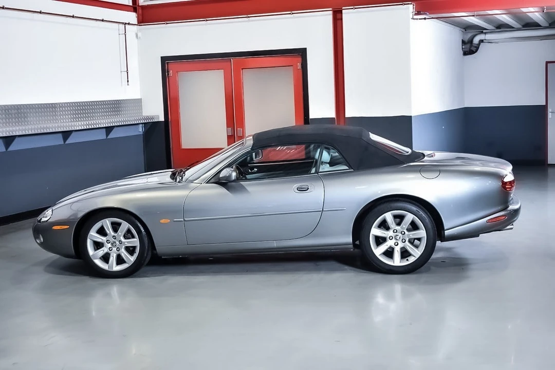 2003 Jaguar X100 XK8 - Image 28 of 30