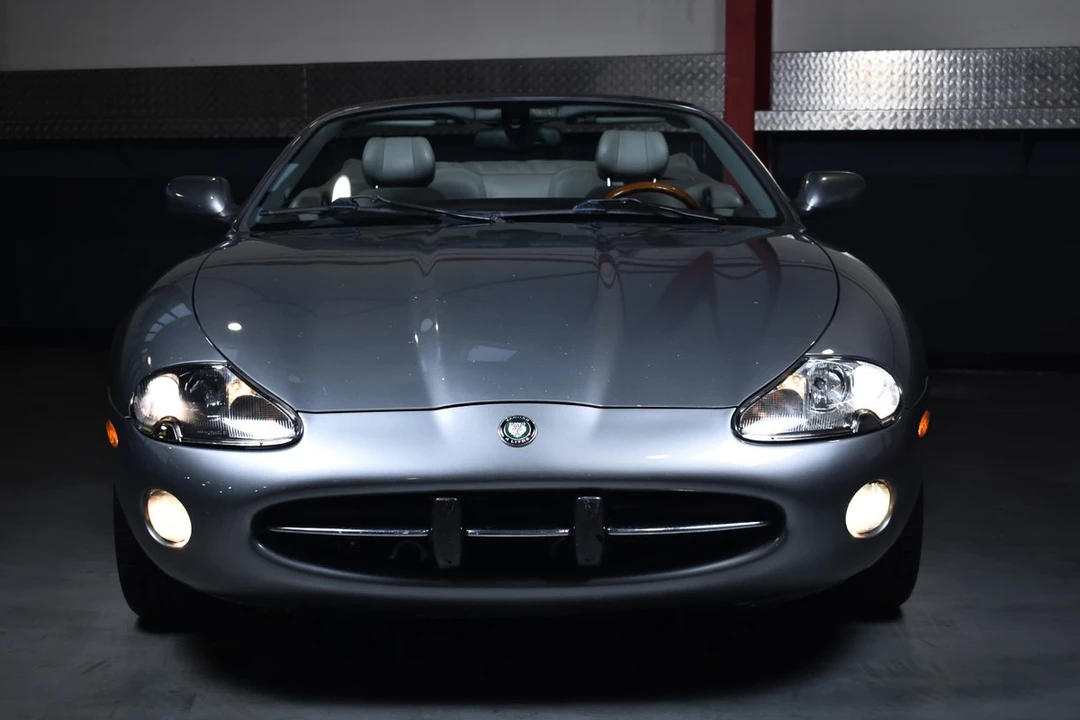 2003 Jaguar X100 XK8 - Image 2 of 30