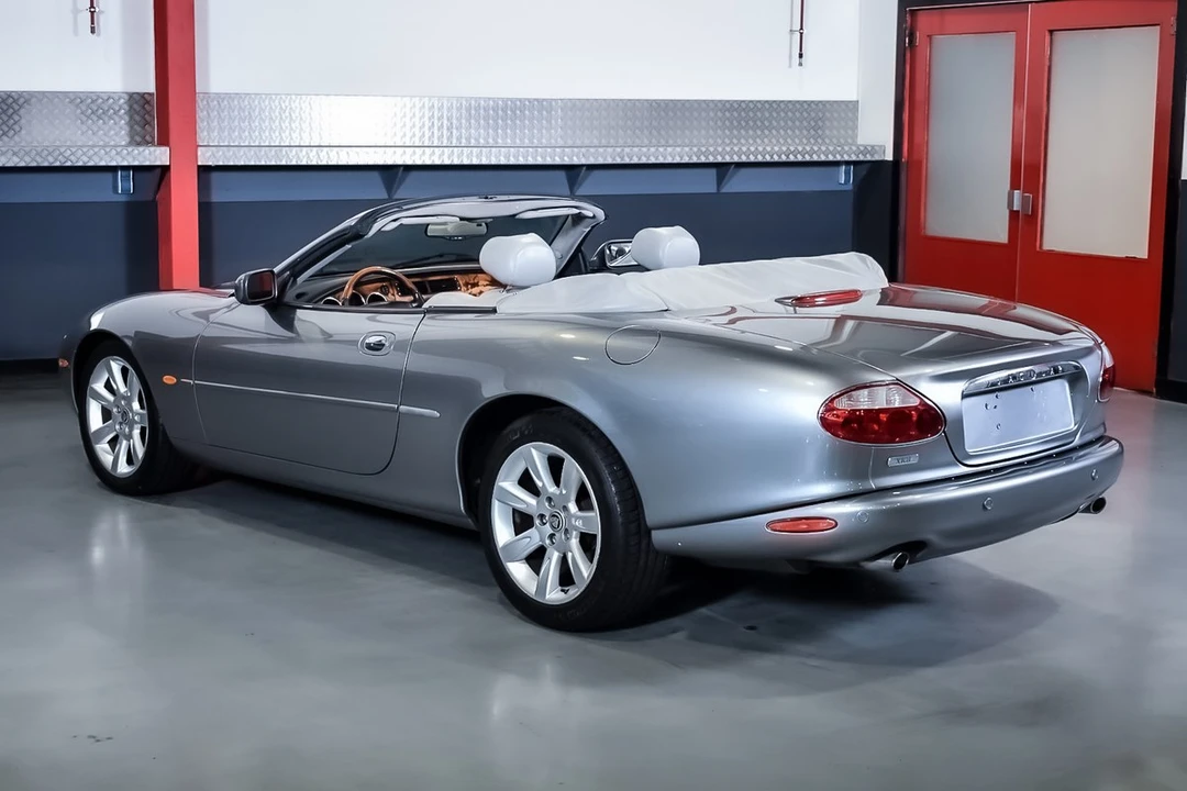 2003 Jaguar X100 XK8 - Image 15 of 30