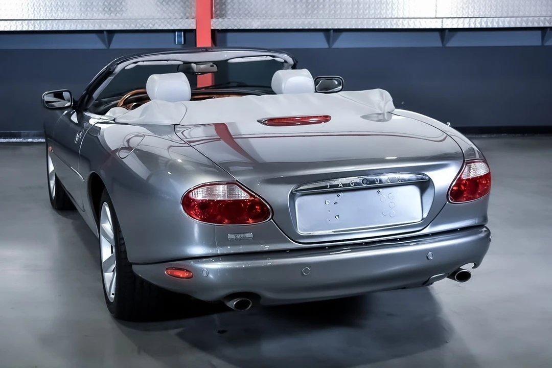 2003 Jaguar X100 XK8 - Image 13 of 30