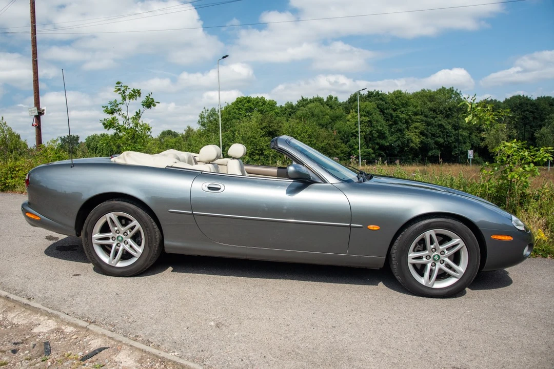 2003 Jaguar X100 XK8 - Image 6 of 30
