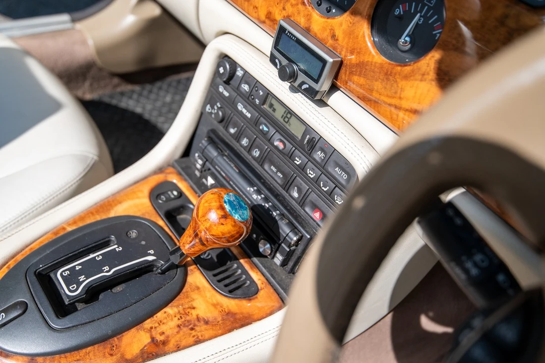 2003 Jaguar X100 XK8 - Image 23 of 30