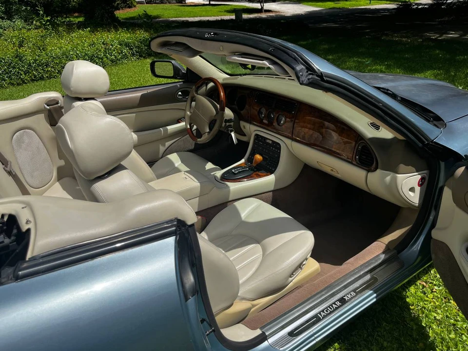2003 Jaguar X100 XK8 - Image 10 of 15