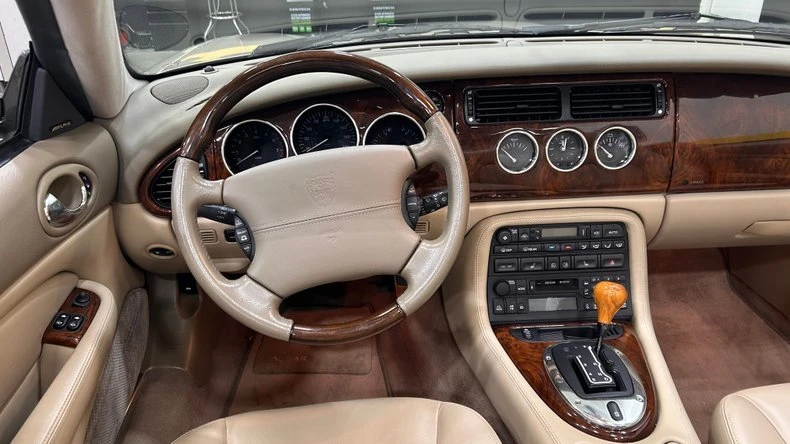 2003 Jaguar X100 XK8 - Image 8 of 10