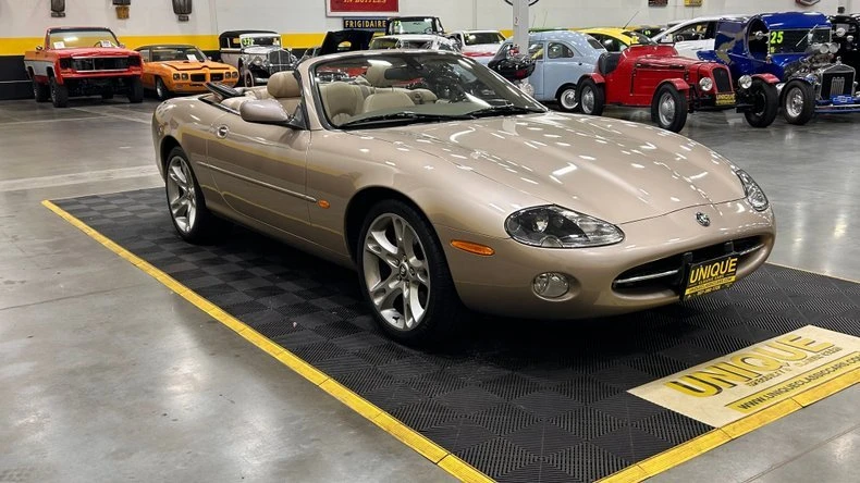 2003 Jaguar X100 XK8 - Image 2 of 10
