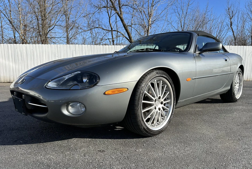 2003 Jaguar X100 XK8 - Image 16 of 31
