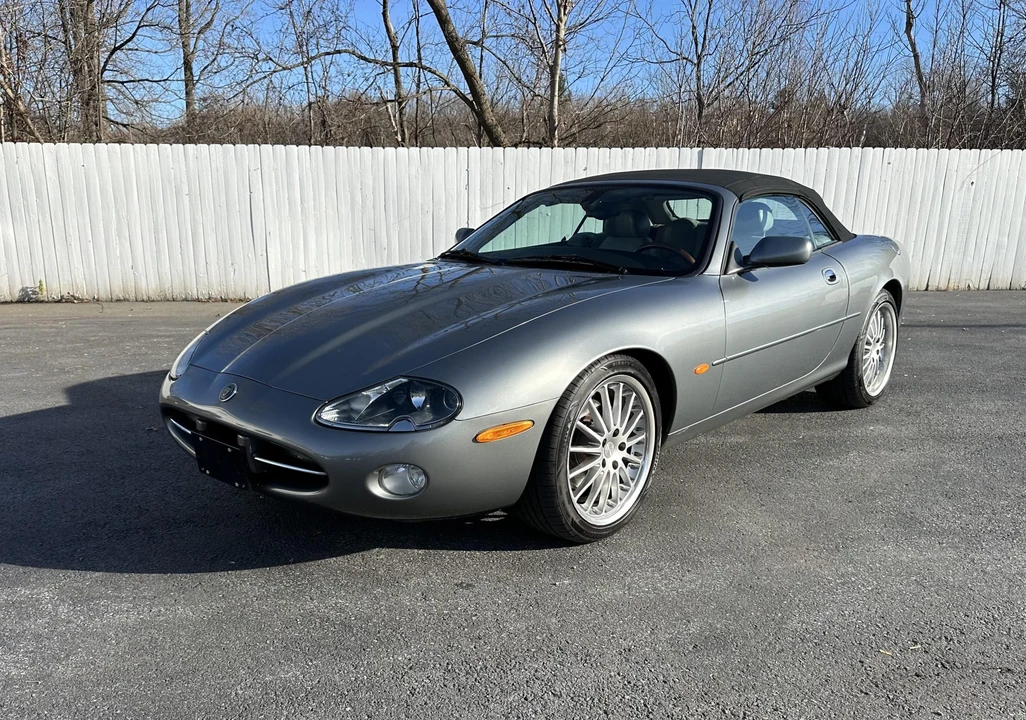 2003 Jaguar X100 XK8 - Image 15 of 31