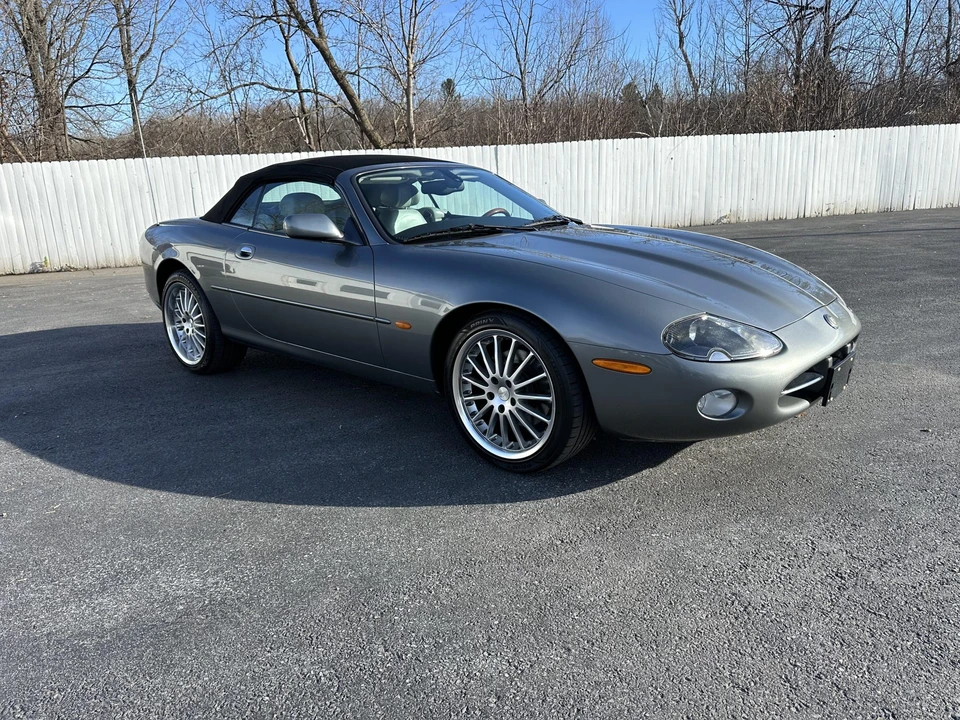 2003 Jaguar X100 XK8 - Image 2 of 31