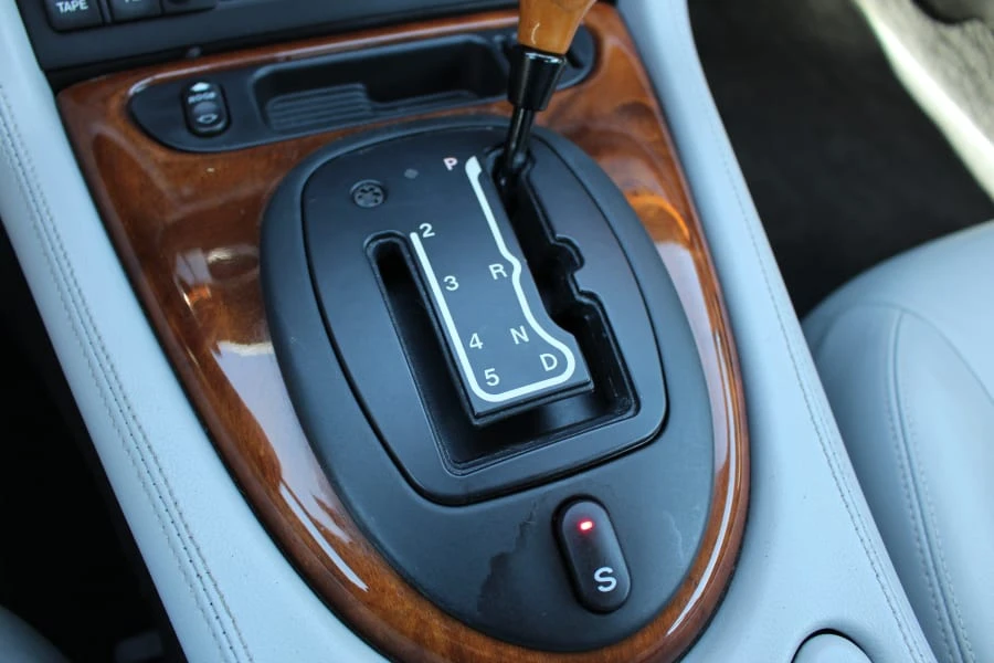 2003 Jaguar X100 XK8 - Image 23 of 31