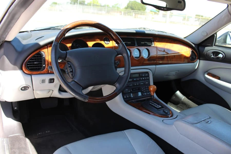 2003 Jaguar X100 XK8 - Image 19 of 31