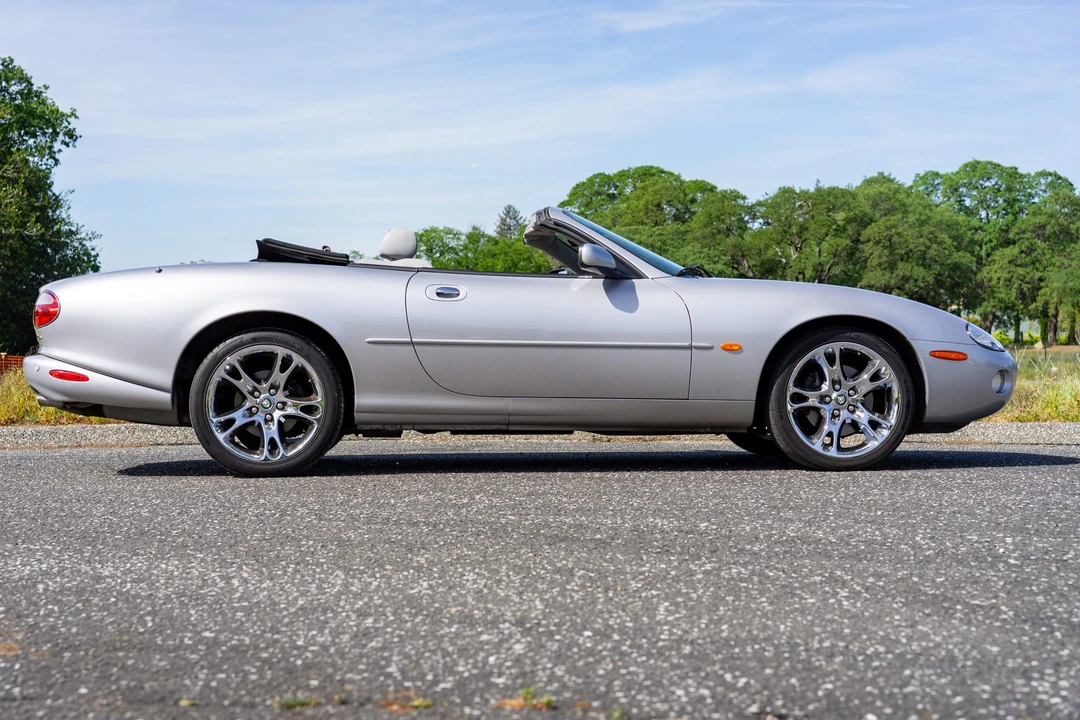 2003 Jaguar X100 XK8 - Image 19 of 31