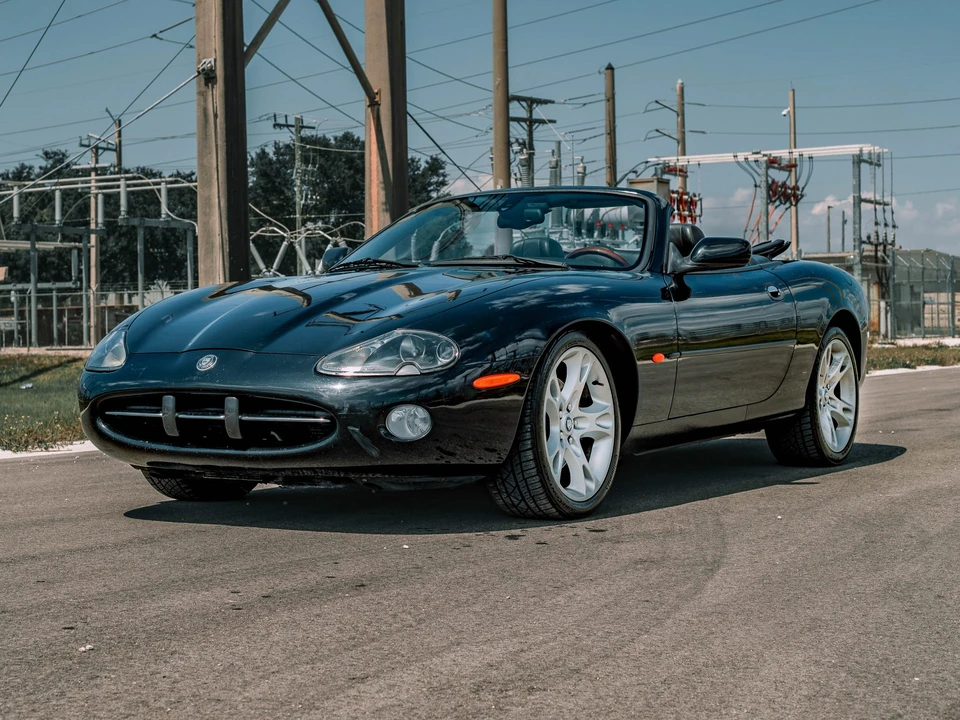 2003 Jaguar X100 XK8 - Image 10 of 31