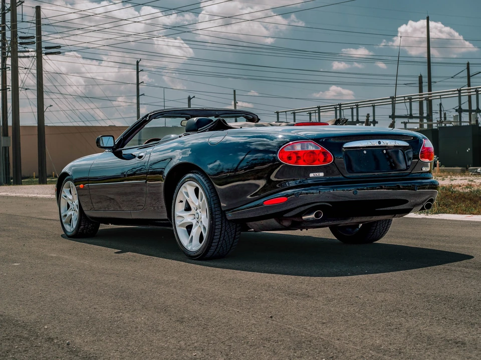 2003 Jaguar X100 XK8 - Image 12 of 31