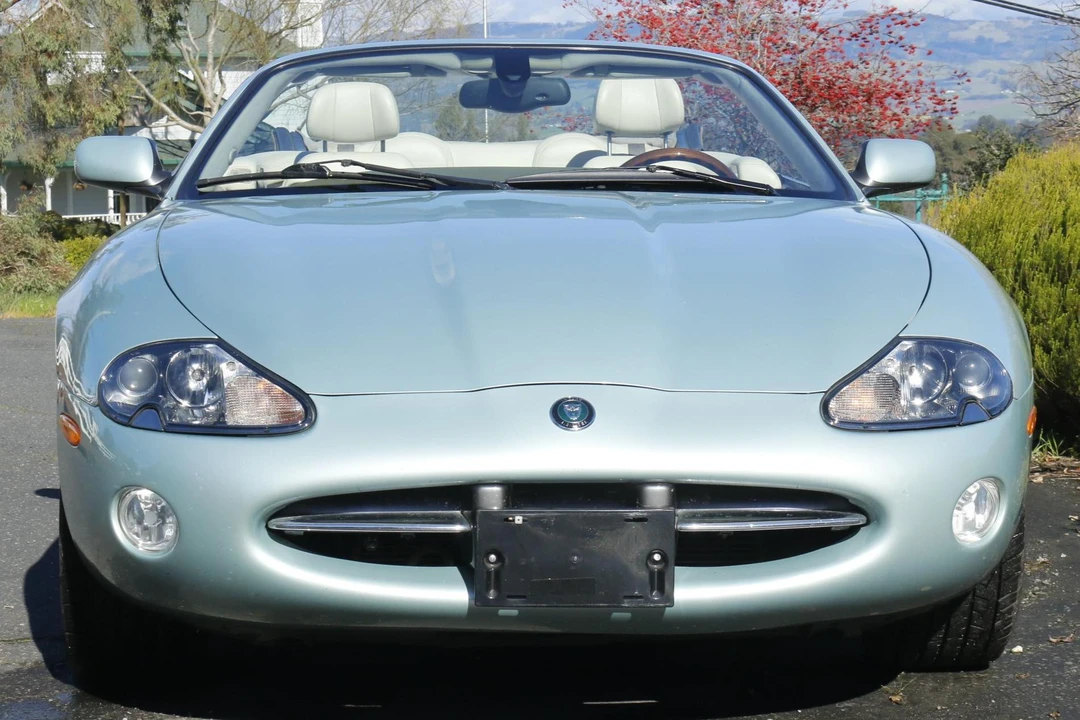 2003 Jaguar X100 XK8 - Image 2 of 5