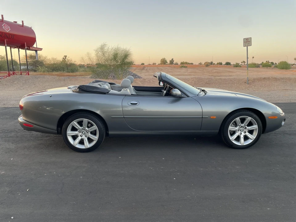 2003 Jaguar X100 XK8 - Image 18 of 31