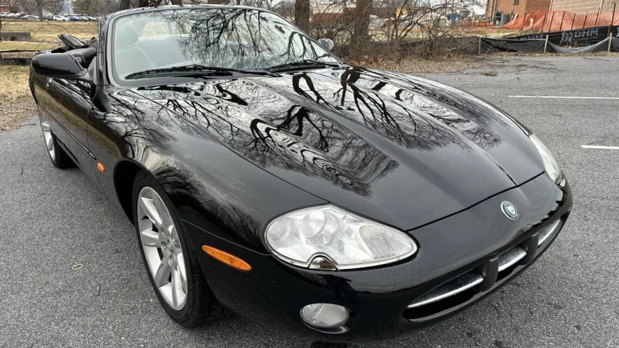 2003 Jaguar X100 XK8 - Image 10 of 20