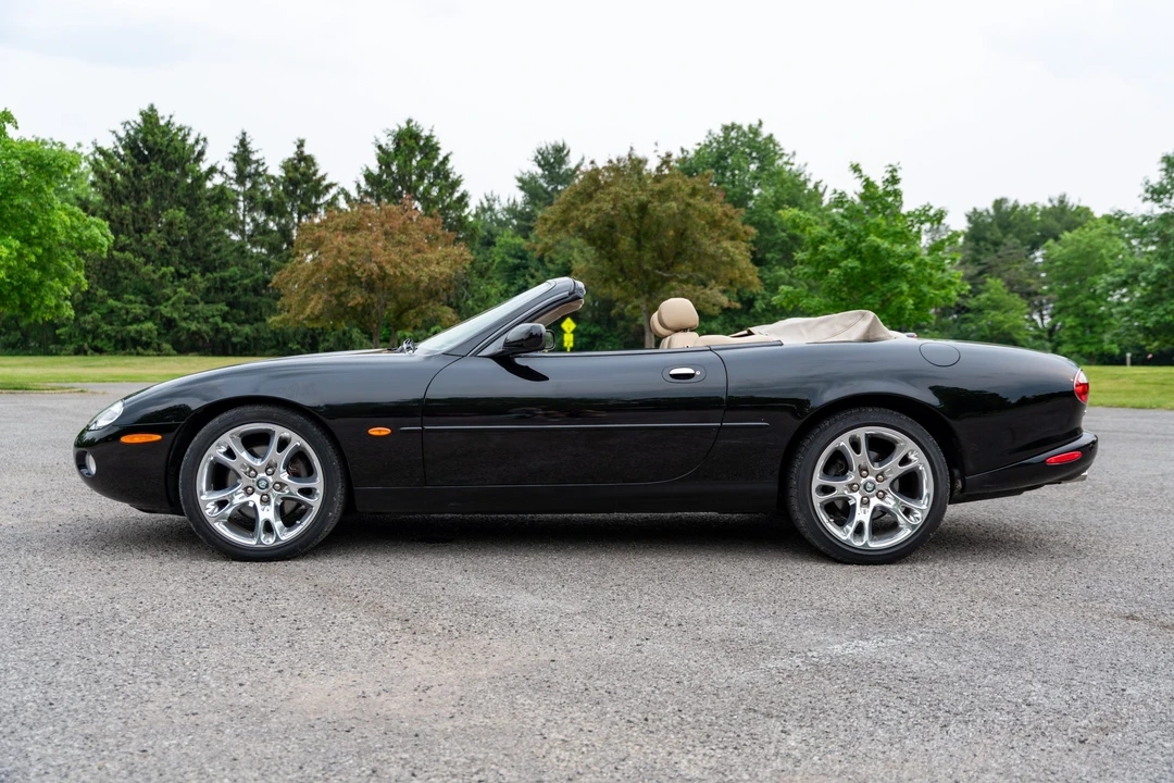 2003 Jaguar X100 XK8 - Image 9 of 31