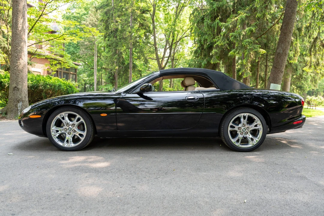 2003 Jaguar X100 XK8 - Image 17 of 31