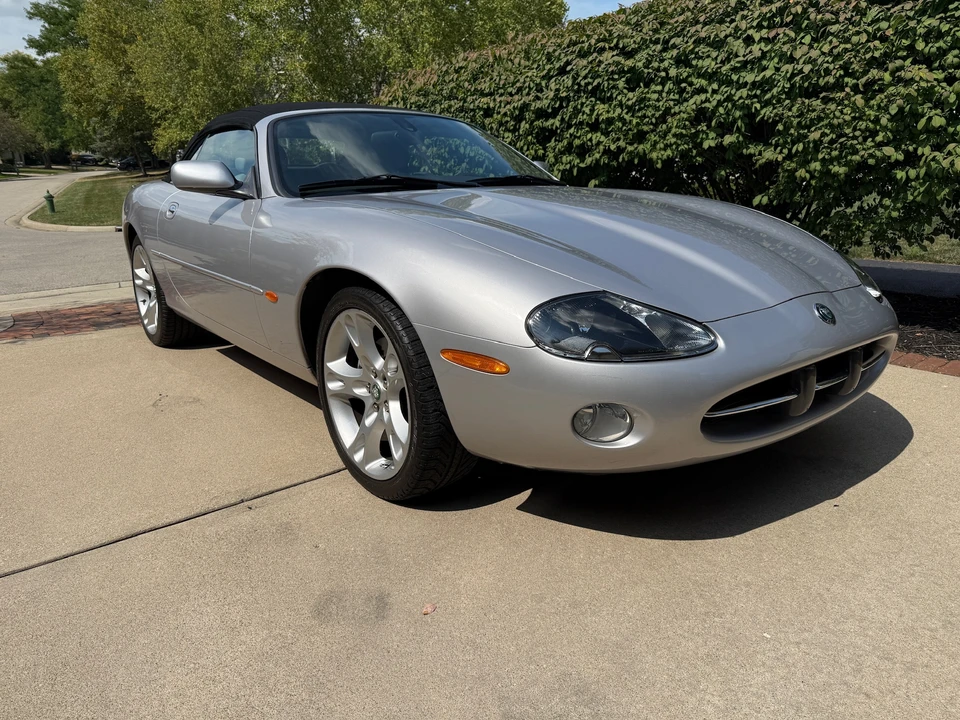 2003 Jaguar X100 XK8 - Image 16 of 31