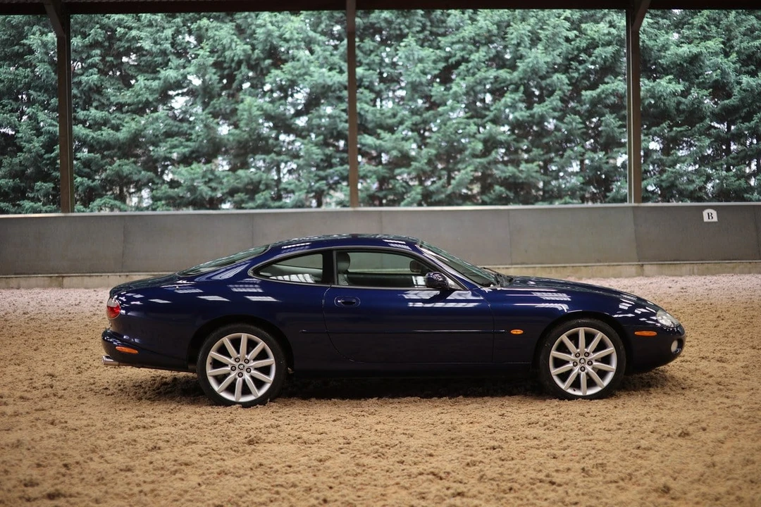 2003 Jaguar X100 XK8 - Image 13 of 30