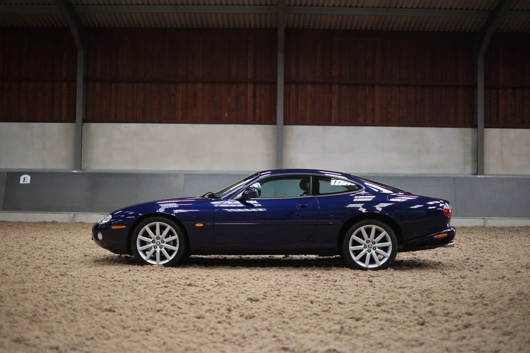 2003 Jaguar X100 XK8 - Image 23 of 30