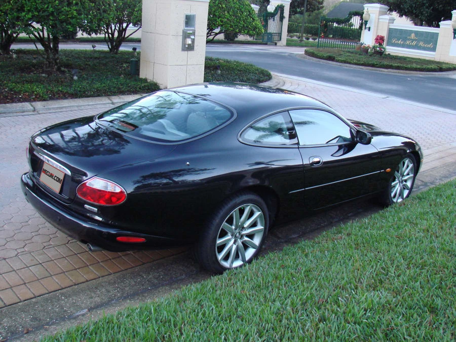 2003 Jaguar X100 XK8 - Image 2 of 8