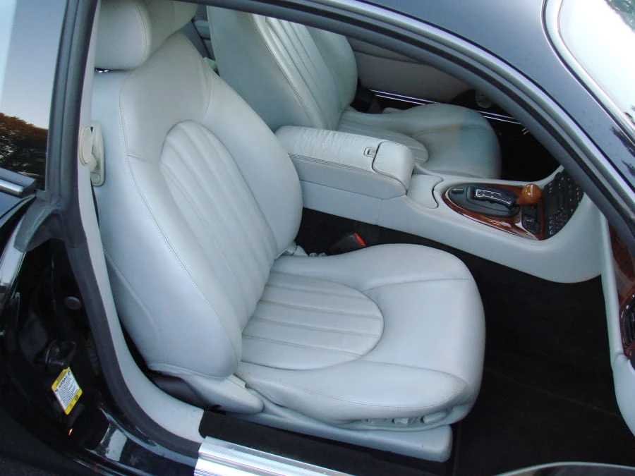 2003 Jaguar X100 XK8 - Image 6 of 8