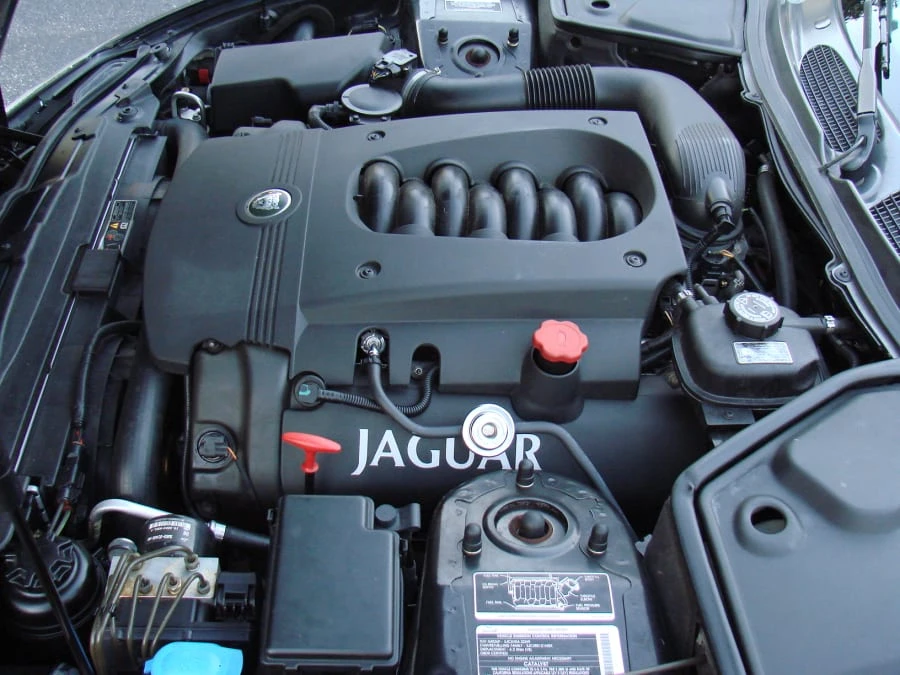 2003 Jaguar X100 XK8 - Image 7 of 8
