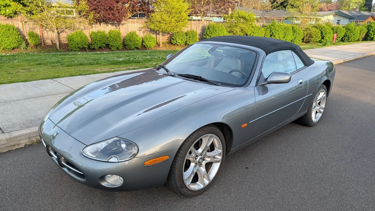 2003 Jaguar X100 XK8 - Image 4 of 16