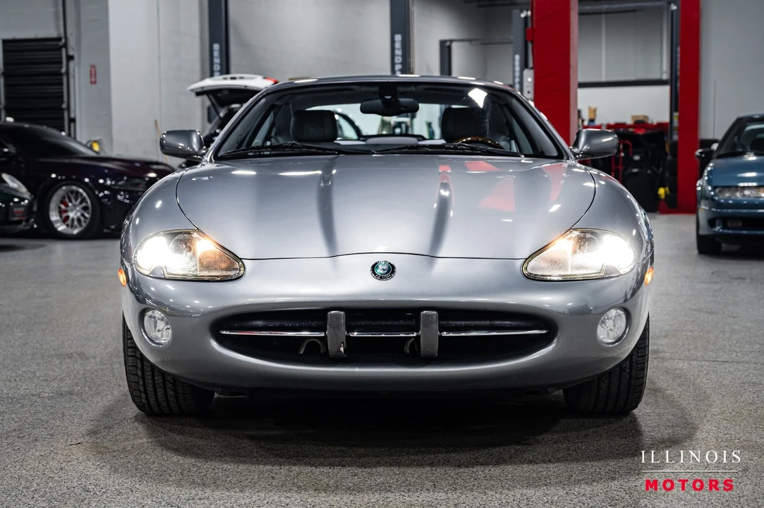 2003 Jaguar X100 XK8 - Image 8 of 21