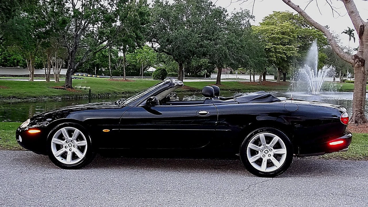2003 Jaguar X100 XK8 - Image 2 of 21