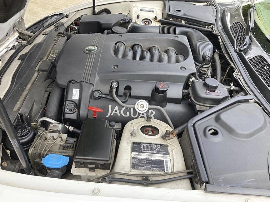 2003 Jaguar X100 XK8 - Image 5 of 9