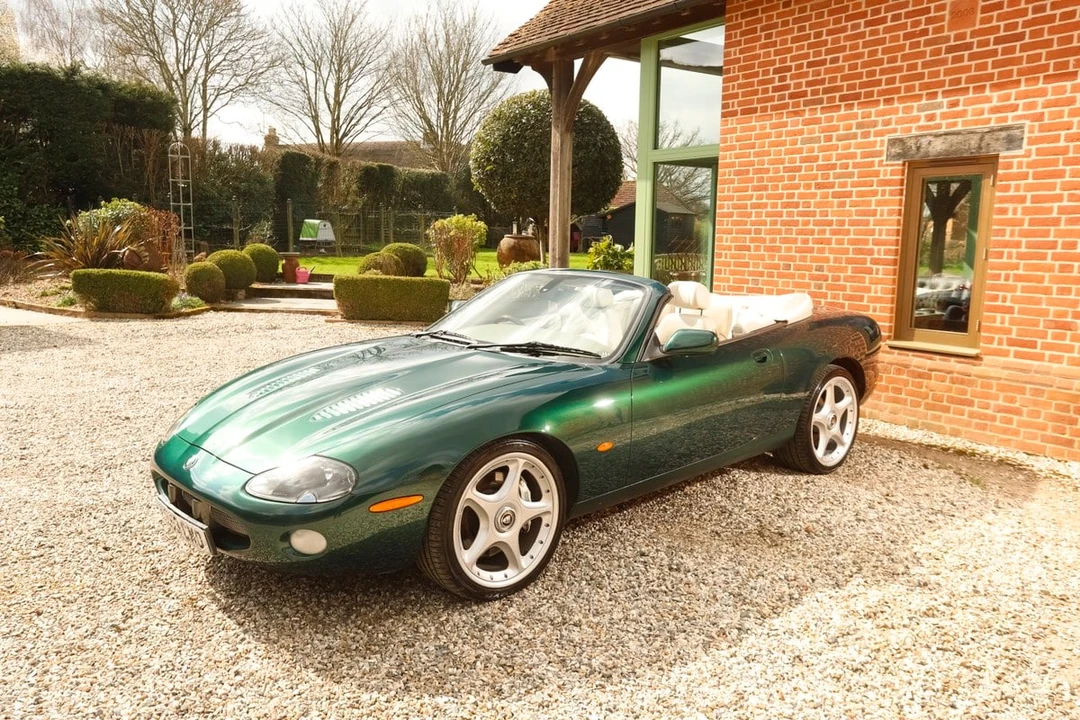 2003 Jaguar X100 XKR - Image 5 of 30