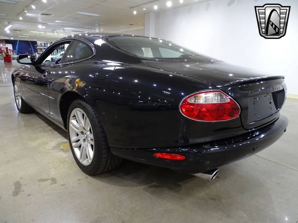 2003 Jaguar X100 XKR - Image 5 of 12
