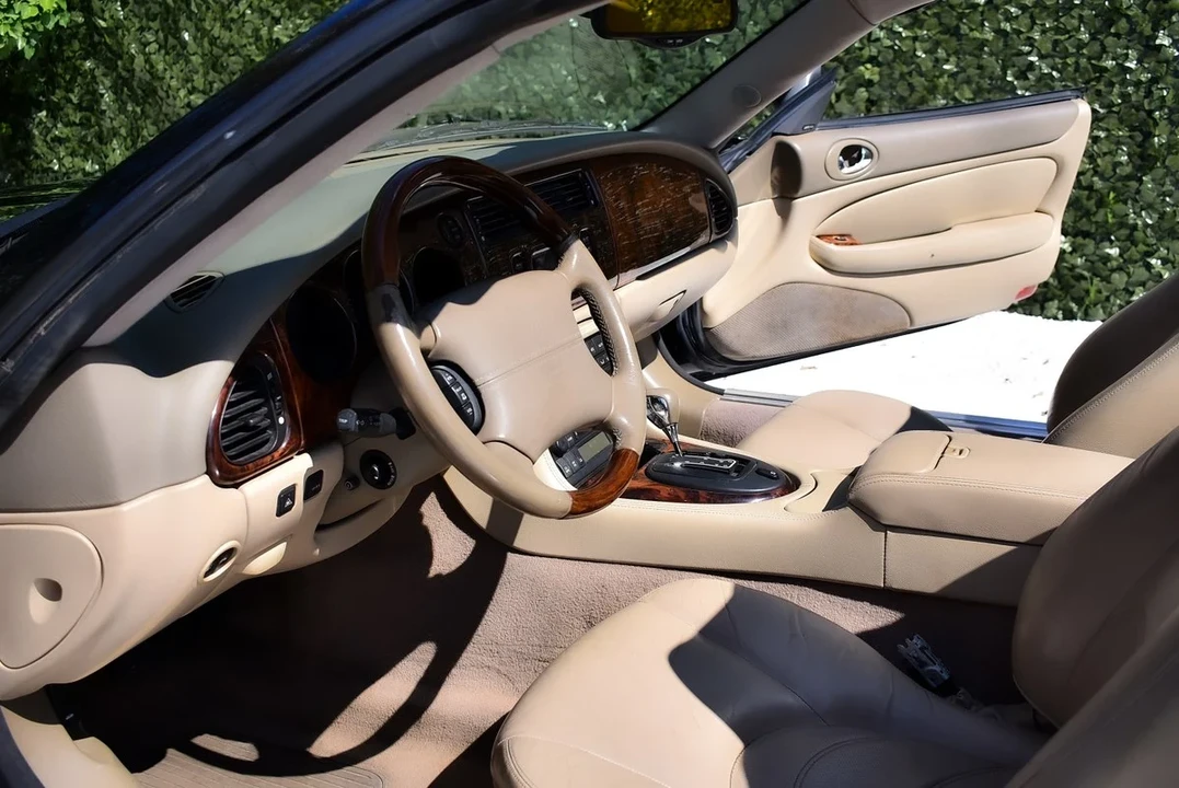 2003 Jaguar X100 XKR - Image 29 of 30